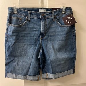 NWT Ava & Viv Women’s Bermuda Short, Size 14W